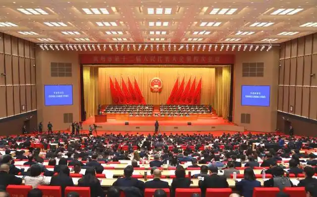 陳玉娟區長：加速城區等地熱供暖全替代 打造地熱能規?；谜椿瘶影?地大熱能